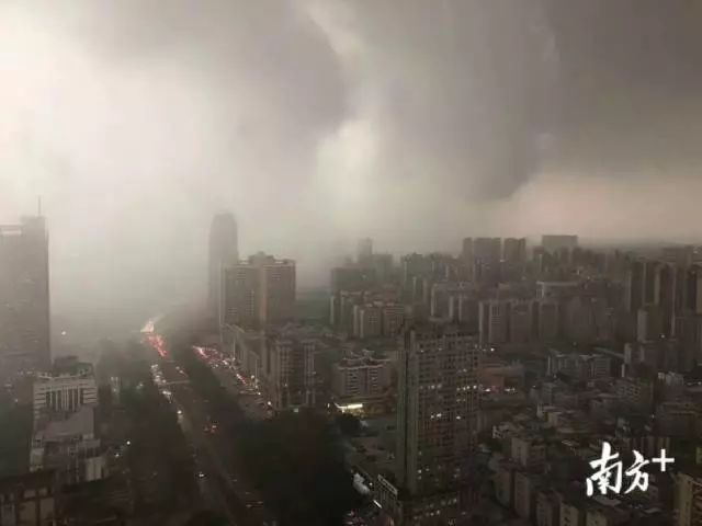 广东省开启暴雨模式